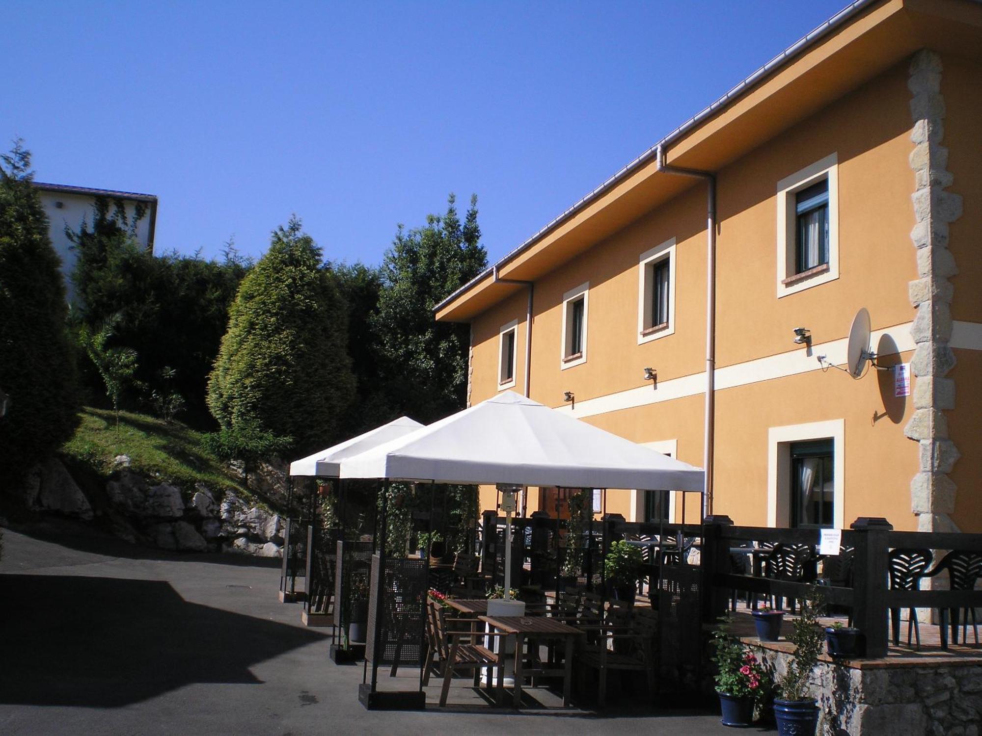 Hotel Alonso Llanes Extérieur photo