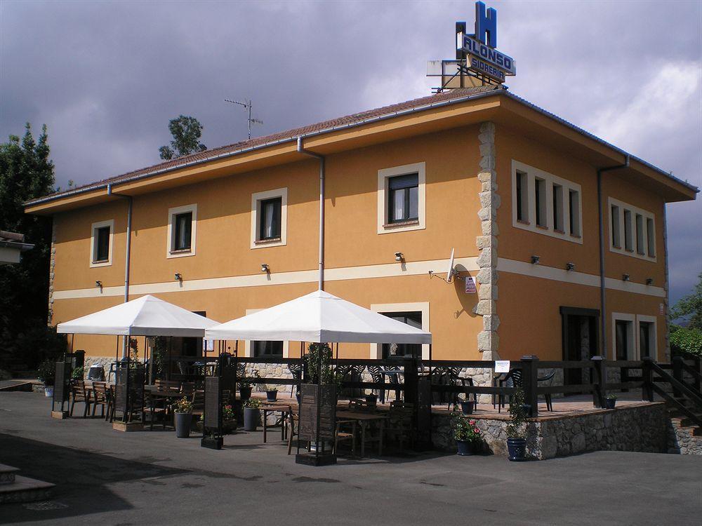 Hotel Alonso Llanes Extérieur photo